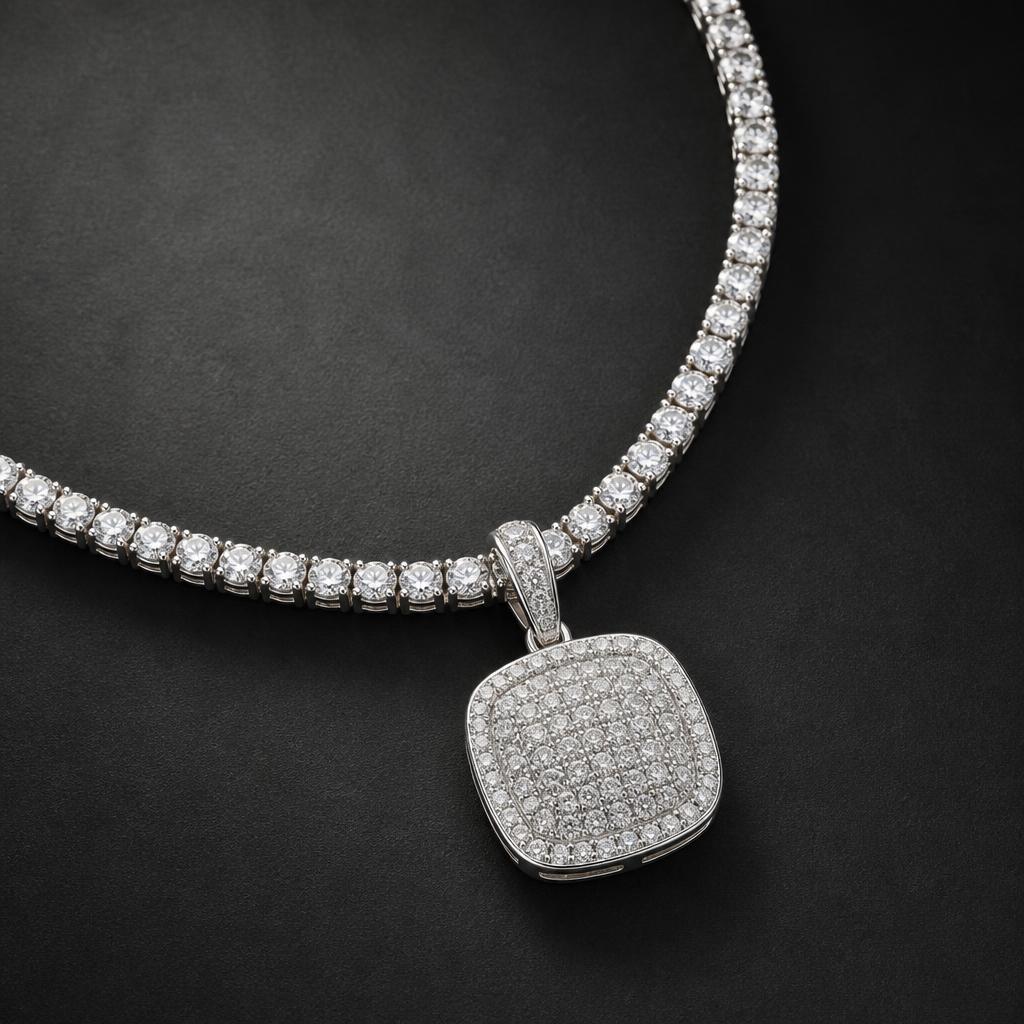 Necklaces by Luxverra